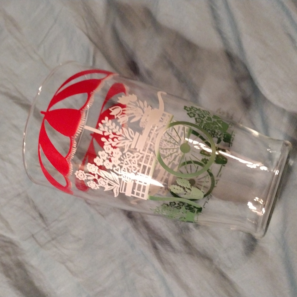 Vintage 1050s vase/ tea glass